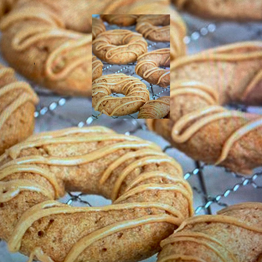 Organic Peanut Butter Apple Dognuts Dog Treats