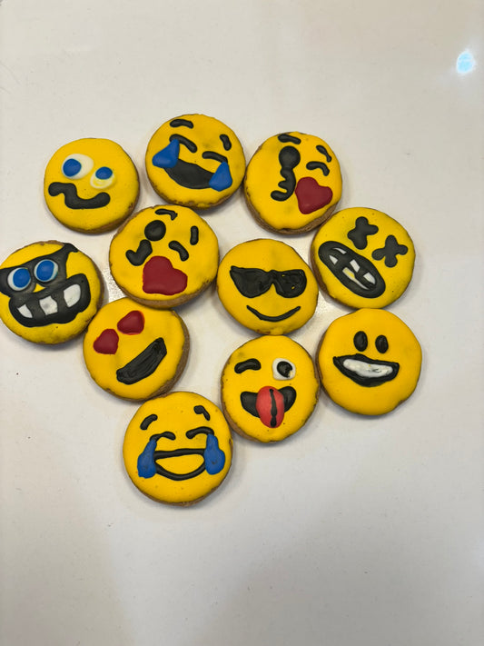 EMOJI DOG ORGANIC COOKIES